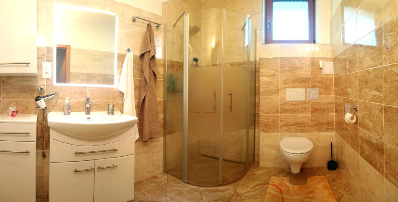 Lovely Apartment, Garden, Parking, Wifi, Netflix Praha Exteriér fotografie