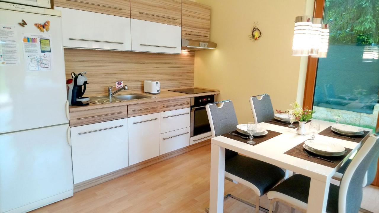 Lovely Apartment, Garden, Parking, Wifi, Netflix Praha Exteriér fotografie