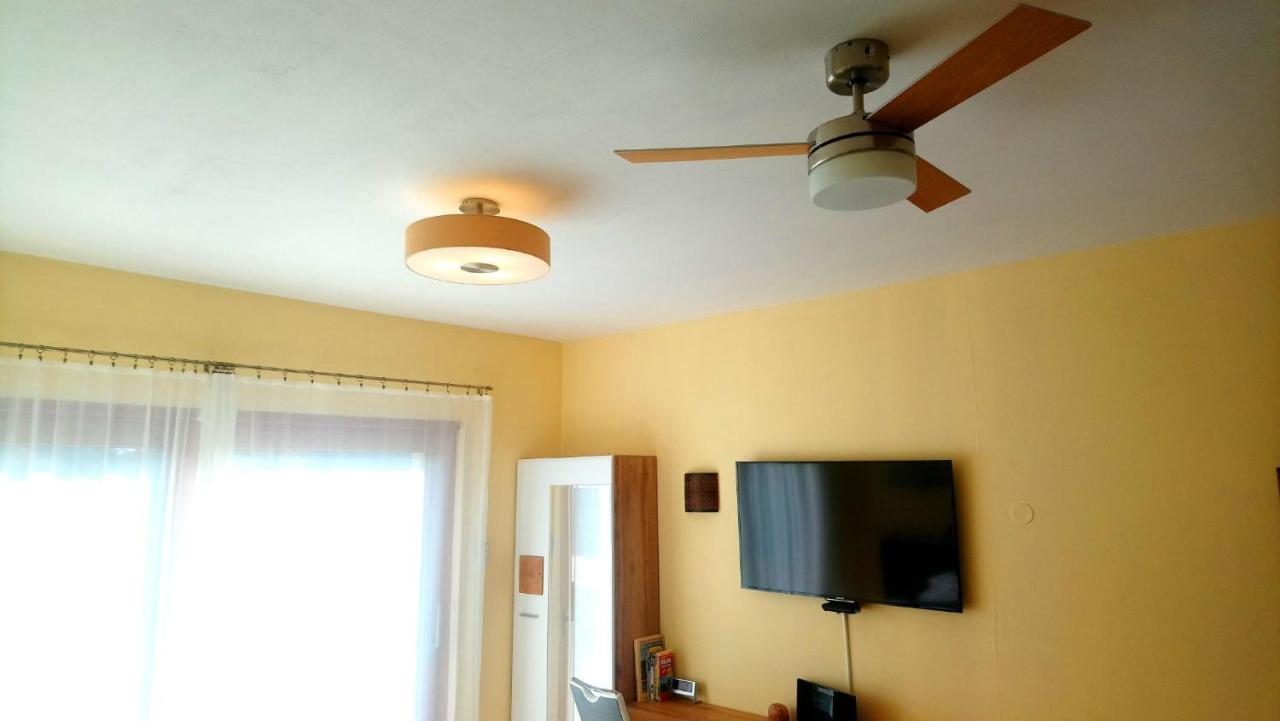 Lovely Apartment, Garden, Parking, Wifi, Netflix Praha Exteriér fotografie